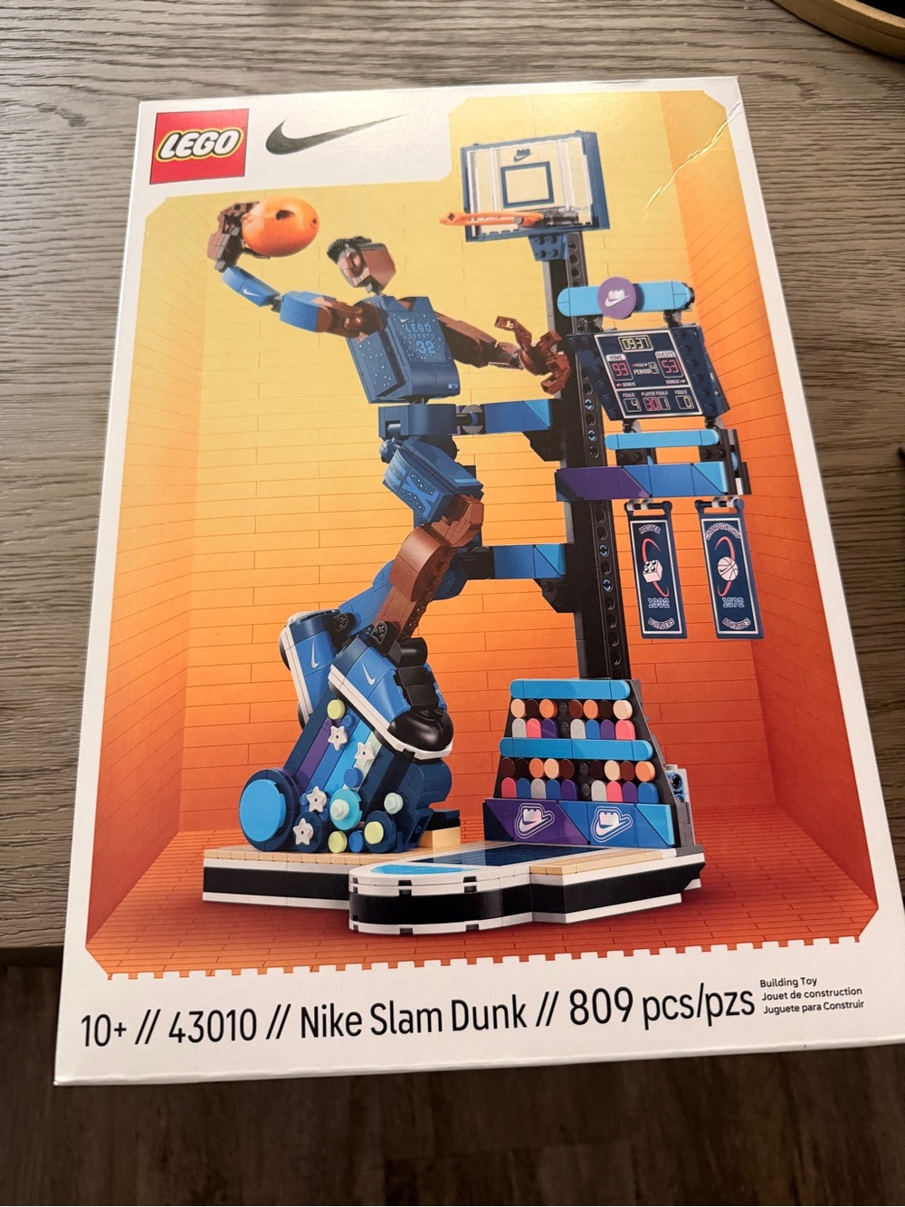 LEGO Nike Slam Dunk Basketball Set - Blue/Orange/Purple